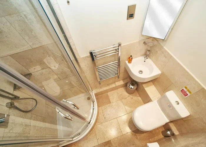 住宿加早餐酒店 Dillons Of 5*