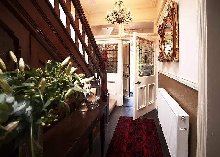 Bed & Breakfast Dillons Of 5*